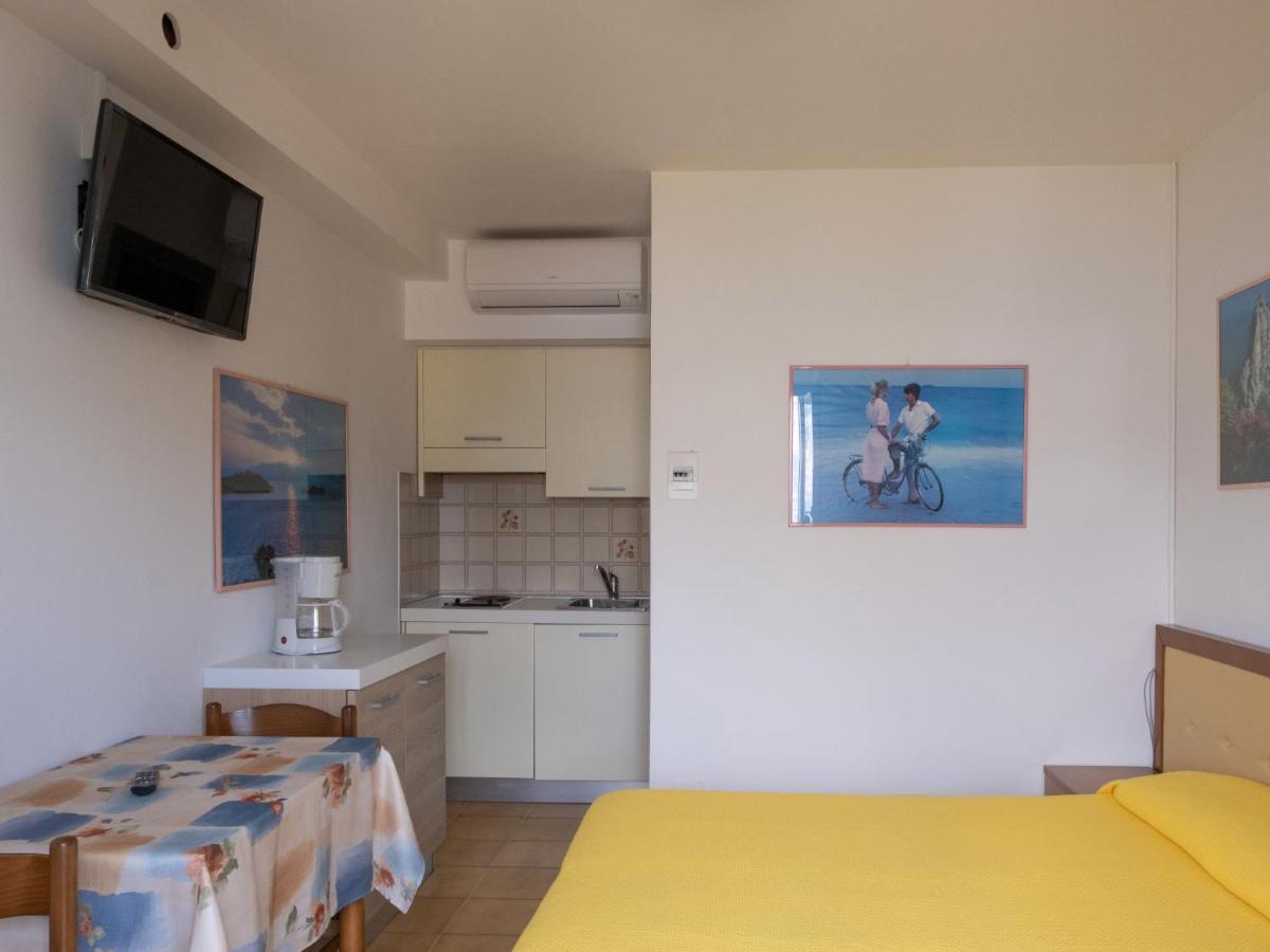 Locazione Turistica Casa Maria-5 By Interhome อัสเซนซา ดิ เบรนโซเน ภายนอก รูปภาพ